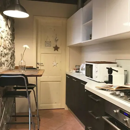 La Casa Di Andrea - By Myhomeincomo Apartment