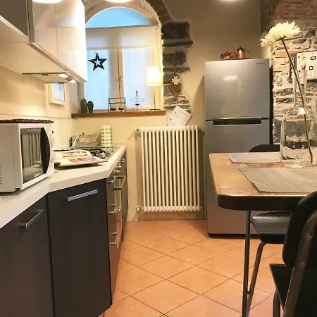 Apartment La Casa Di Andrea - By Myhomeincomo Como